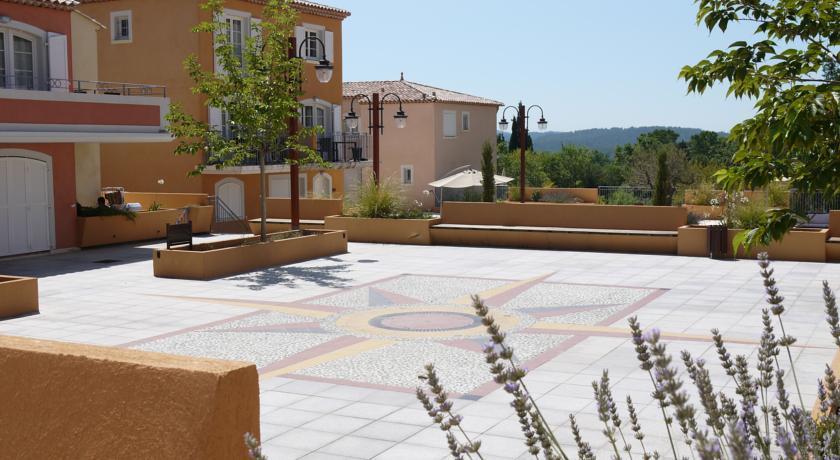 Appartement Dans Residence - Le Domaine De Camiole カリアン エクステリア 写真